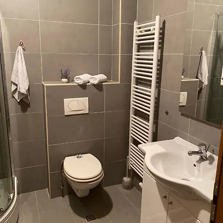 Amina Lägenhet Sarajevo